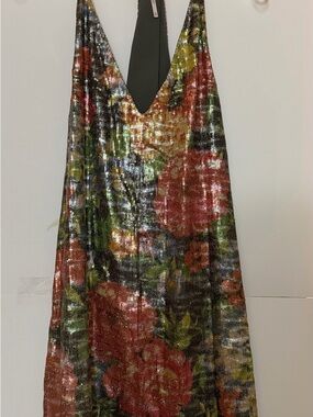 Sequin Floral V-Neck Racer Back in Multicolor
